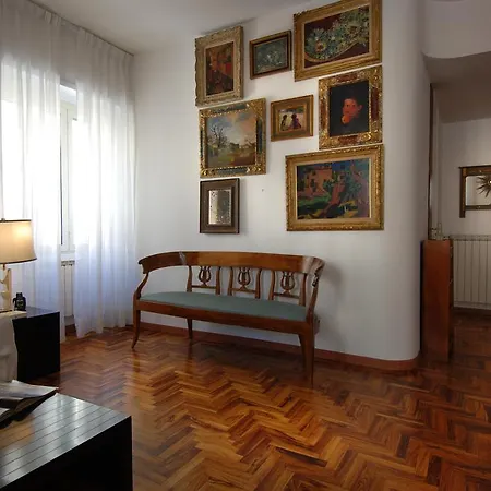 Apartment Bolzano Halldis Apartment Rome